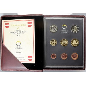 Evropa - sady oběhových mincí, Rakousko. 1c. - 2 € 2010. Koženkový přebal, papírová krabice...