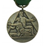 Medal Za Ofiarność i Odwagę z leg. z 1976 r. i miniaturką