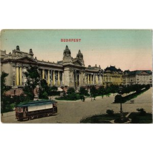 Budapest V. Tőzsde palota, BKVT villamosa