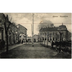 1915 Hatvan, Kossuth tér, Takarékpénztár, Langsfeld üzlete. Kiadja Hoffmann M. L.