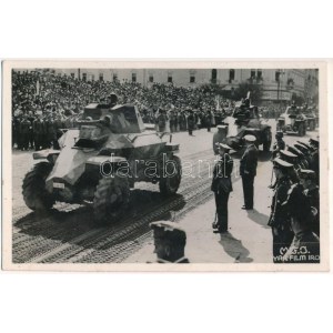 1940 Kolozsvár, Cluj; bevonulás, Horthy Miklós, tankok / entry of the Hungarian troops, Regent Horthy, tanks (fl...