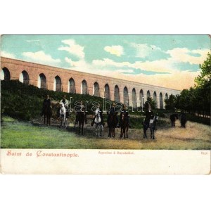 Constantinople, Istanbul; Aqueduc a Buyukdéré / Büyükdere, aqueduct, soldiers