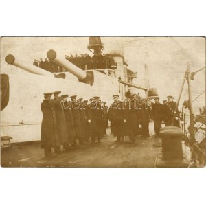1918 SMS Szent István osztrák-magyar Tegetthoff-osztályú csatahajó...