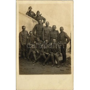 1918 Laives, Leifers (Südtirol); Osztrák-magyar katonák csoportképe, hátoldalon nevekkel / K.u.k. military, soldiers...