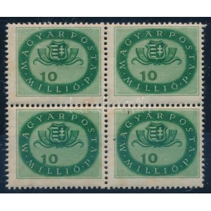 1946 Milliós 10 millió P négyestömb balra tolódott értékszámmal (rozsda) / Mi 902 block of 4 with shifted number (stain...