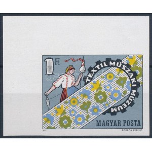 1972 Textilműszaki múzeum ívsarki vágott bélyeg / Mi 2824 imperforate corner stamp