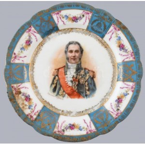 François Joseph Lefebvre (1755-1820) francia tábornokot ábrázoló porcelán tál, matricás, jelzett, kopásnyomokkal, d: 15...