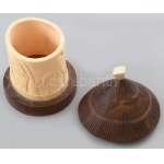 Keleti csont és ébenfa dobozka, állat figurákkal. d: 10 cmm m: 19 cm XX. sz. eleje. ...