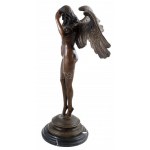 Jelzés nélkül: Női akt angyalszárnyakkal. Öntött, patinázott bronz, márvány talapzaton, lábánál javításnyomokkal, m...
