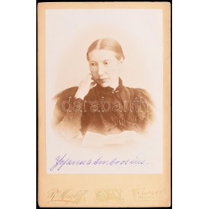 Johanna Ambrosius, (1854-1939) német költőnő aláírt kabinetfotója, hátoldalt feliratozva 11x17 cm / German poet...