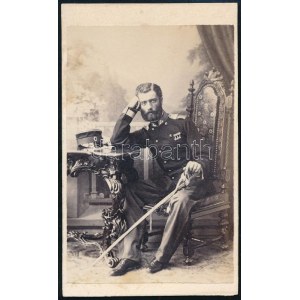 cca 1867 Mihailo Obrenovic (1823-1968) szerb fejedelem katonai egyenruhában, keményhátú fotó A. Stojanovits műterméből...