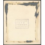 cca 1938 Escher Károly (1890-1966) fotóriporter és fotóművész pecsétjével jelzett vintage fotó (napozók)...