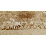 1914-1918 Császári és királyi csapattest csoportképe, kartonra kasírozott fotó, 20×38 cm