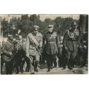 [Photograph] Polish Marshal Jozef Pilsudski's visit to Romania [1928].