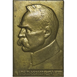 Józef Piłsudski, plakietka 40 x 27 mm, medalier Józef Aumiller