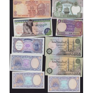 Lot of World paper money: Peru, India, Egypt (21)