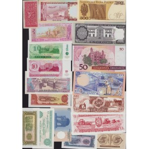 Lot of World paper money: Czechoslovakia, Guyana, Tajikistan, Viet Nam, Burundi, Guinea, Somalia, Poland, Bolivia, Brazi