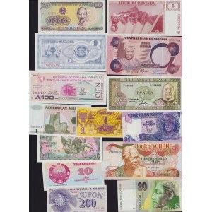 Lot of World paper money: Slovenia, Latvia, Viet Nam, Nigeria, Macedonia, Tonga, Malaysia, Tucumán Province, Slovakia, G