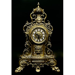 Dekoracyjny zegar komodowy z naciągiem kluczykowym