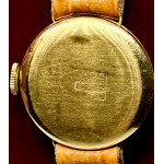 Złoty zegarek naręczny Nice Watch z małym sekundnikiem