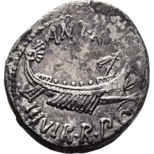 Marcus Antonius, 32 - 31 př.Kr., AR Denár, orel mezi standartami, nápis LEG.VII. /