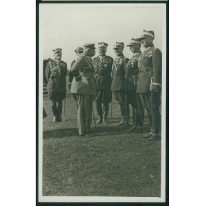 Józef Piłsudski w otoczeniu generałów podczas Wielkiej Rewii Kawalerii, Kraków 1933