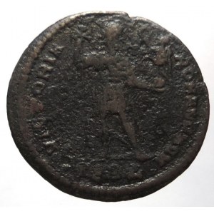 Jovianus 363-364, dvou-maiorina -AE 1, VICTORIA ROMANORVM. Stoj. císař drží standartu a Viktorii na kouli, Mc.Thessalonica, RIC 234, Sear 3985; 8,05 g R