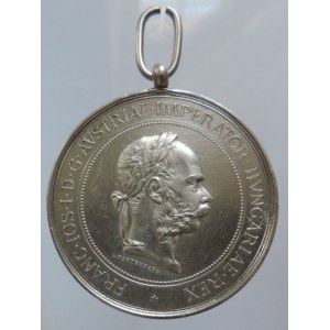 FJI 1848-1916, AR medaile 40mm/17,91g, ouško, sign. J.Tautenhayn, Státní cena za chov koní