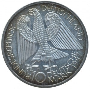 Spolková republika Německo, 10 Marka 1987 J - 750 let Berlína, patina