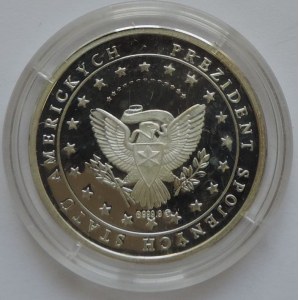 USA, Ag 999, 30mm/8,4g, medaile prezidenti, G.Bush, kapsle