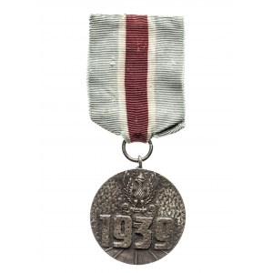 Kommunistische Partei (1945-1989), Medaille für die Teilnahme am Verteidigungskrieg 1939.