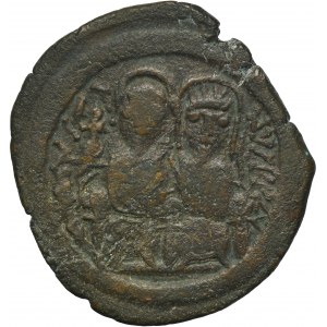 Cesarstwo Bizantyńskie, Justyn II, Follis