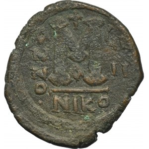 Cesarstwo Bizantyńskie, Justyn II, Follis