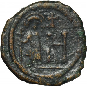 Cesarstwo Bizantyńskie, Maurycjusz Tyberiusz, 8 Pentanummia / Follis