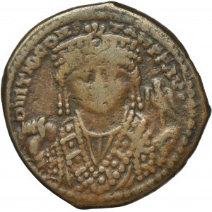 Byzantine Empire, Tiberius II Constantine, Follis