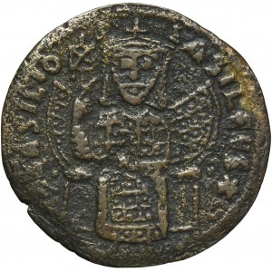 Byzantine Empire, Basil I the Macedonian, Follis