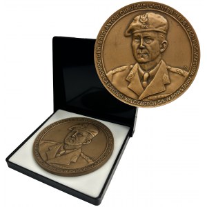 Medal Gen. Antoni Chruściel