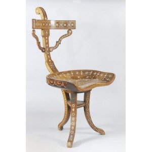 Krzesło w typie orientalnym