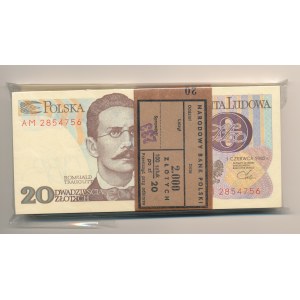 Paczka bankowa 20 złotych 1982 Traugutt, ser. AM, 100sztuk