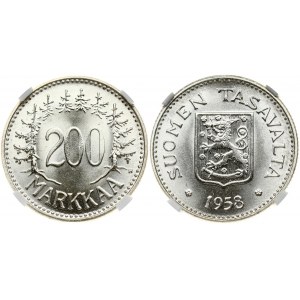 Finland 200 Markkaa 1958 H Obverse: Shielded arms above date. Reverse: Denomination surrounded by trees and tree tops...