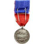 France Medal 1978 Ministry of Labor and Social Security. Silver. Weight approx: 12.24 g. Diameter: 30x27 mm...