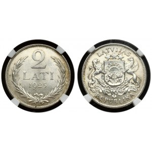 Latvia 2 Lati 1925. Obverse: Arms with supporters. Reverse: Value and date within wreath. Edge Description: Milled...