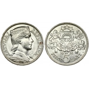 Latvia 5 Lati 1931. Obverse: Crowned head right. Reverse: Arms with supporters above value. Edge Description: DIEVS **...