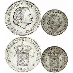 Netherlands Antilles 1 & 2½ Gulden 1964 Juliana (1948-1980). Obverse: Queen Juliana. Reverse: Crowned Dutch shield...