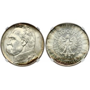 Poland 10 Zlotych 1939(w) Obverse: Eagle with wings open with no symbols below. Reverse: Head of Jozef Pilsudski left...