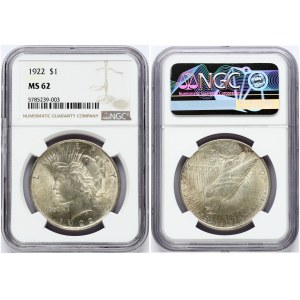 USA 1 Dollar 1922 'Peace Dollar' Philadelphia. Obverse: Capped head of Liberty left; headband with rays. Lettering...