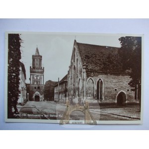 Pyrzyce, brama, kościół 1939