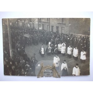 Aleksandrów Łódzki, pogrzeb, procesja, ulica ok. 1930