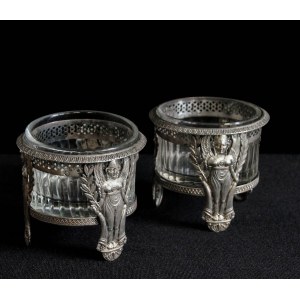 Para srebrnych solniczek ze szklanymi wkładami, Francja, XIX w. (po 1880)