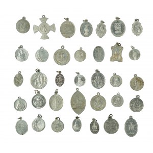 Medaliki BARDZO DUŻY ZESTAW ok. 450 sztuk, różne wzory i motywy, aluminium [33 i 34]